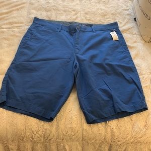 NWT Gap flat front khaki mens short cotton